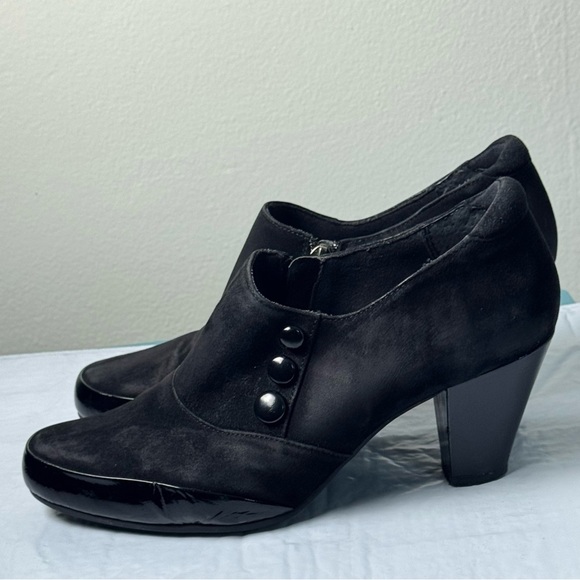 Clarks Artisan Black Leather Upper 3” Ankle Booties side Zipper - Size 8.5M USA - Picture 6 of 10